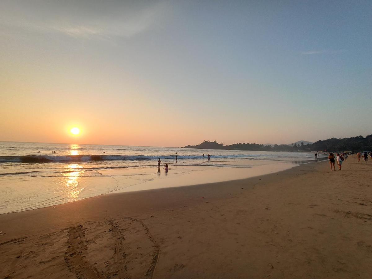 Casa Fiesta Sea Front Beach Huts Patnem Beach Exteriör bild