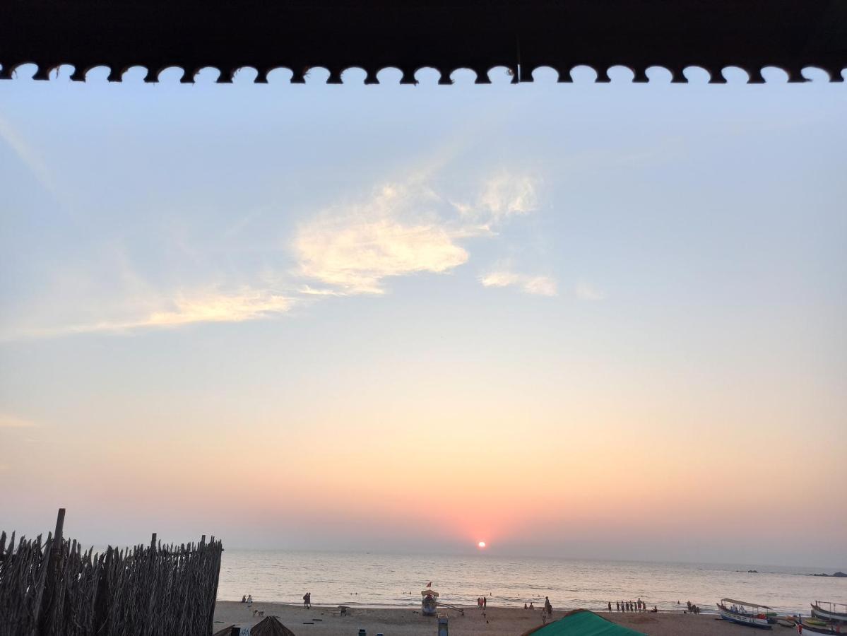 Casa Fiesta Sea Front Beach Huts Patnem Beach Exteriör bild